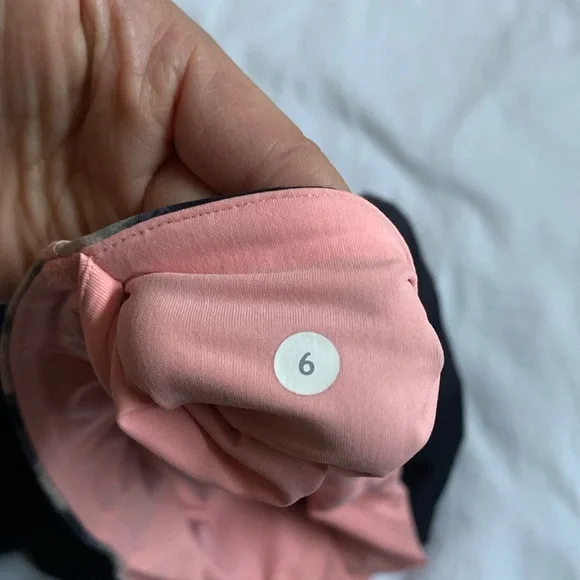 Lululemon crops - Picture 4 of 4